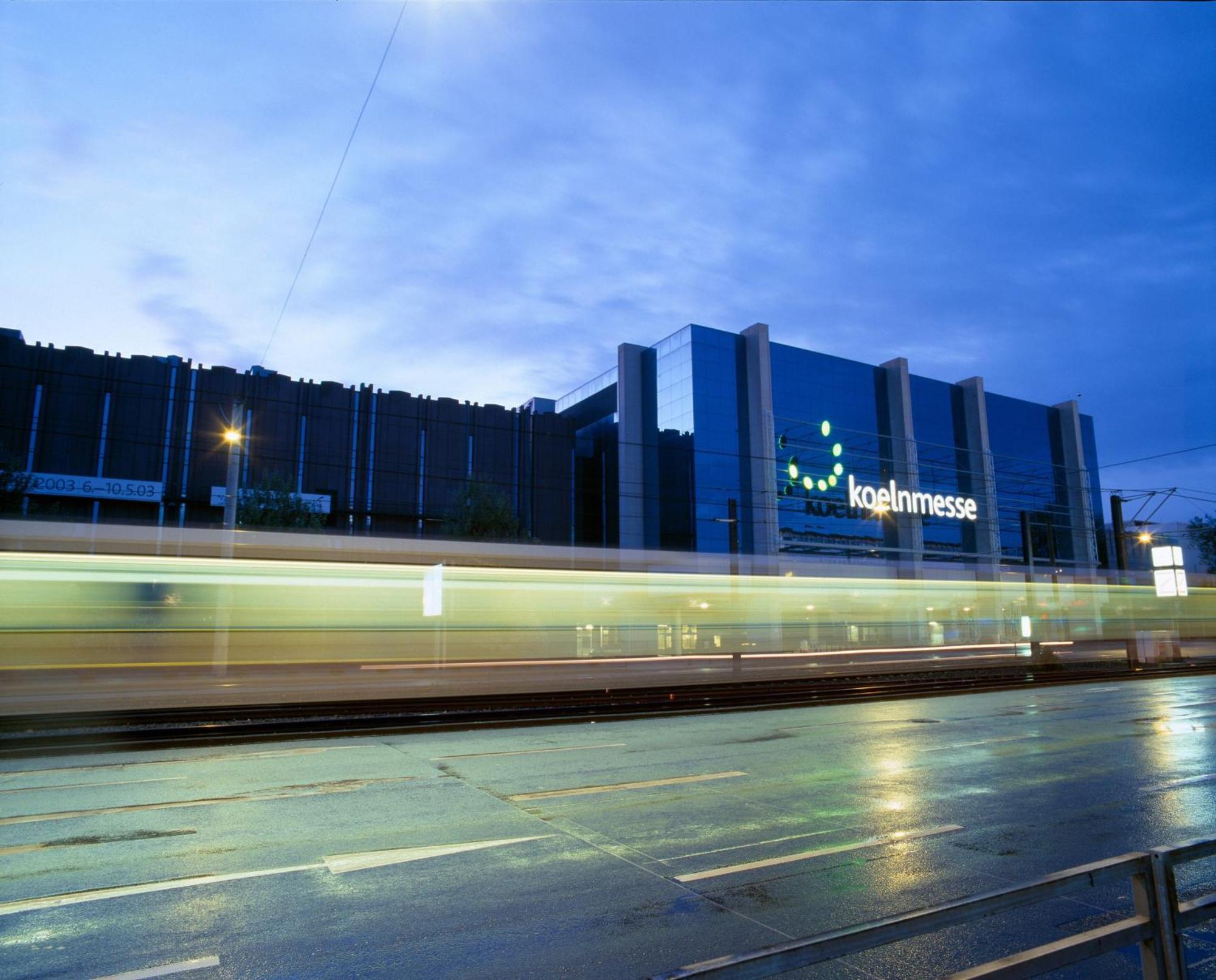 Hotel Alt Deutz City-Messe-Arena Kontaktloser Self Check-In Cologne Exterior photo