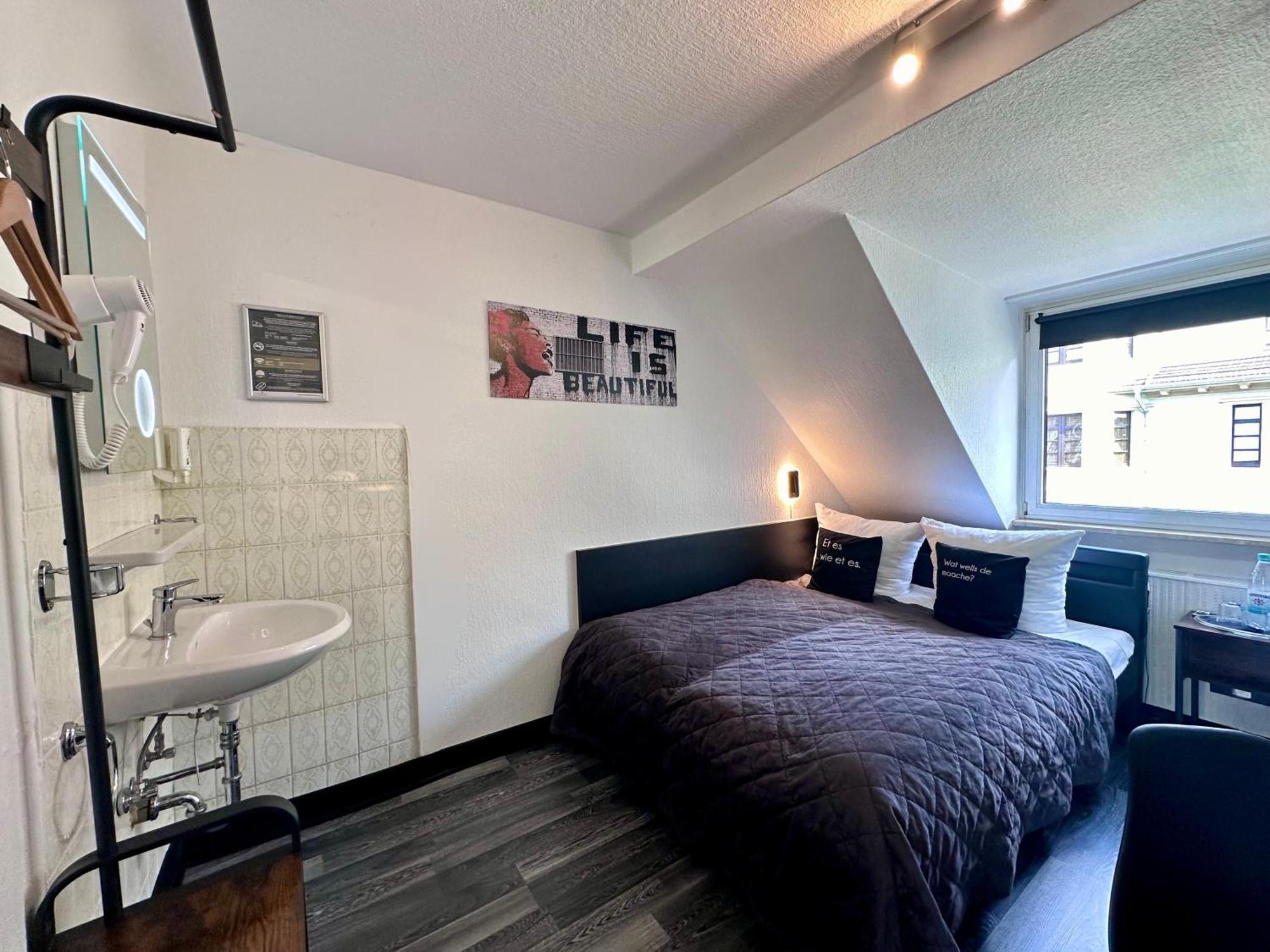 Hotel Alt Deutz City-Messe-Arena Kontaktloser Self Check-In Cologne Exterior photo