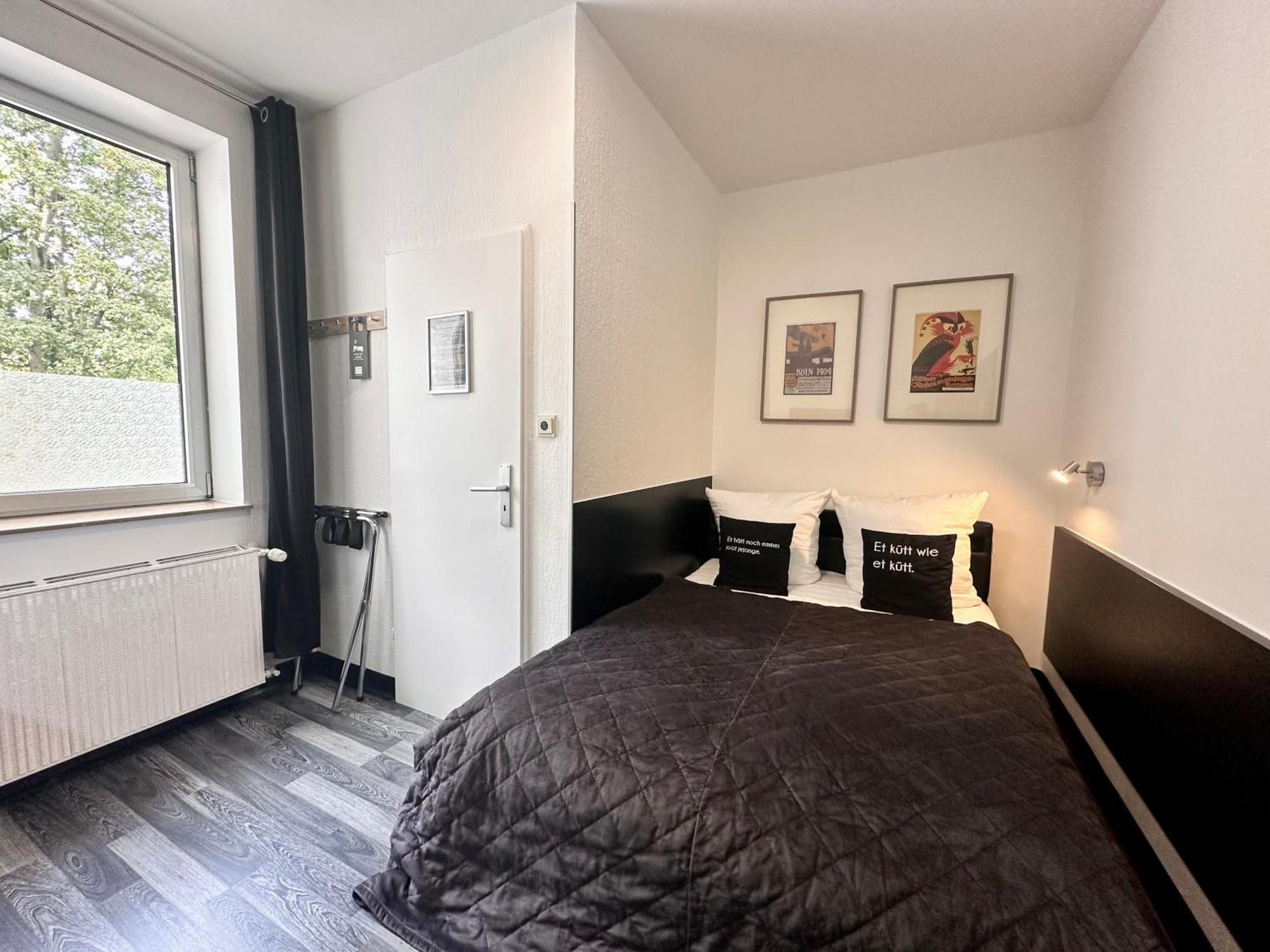 Hotel Alt Deutz City-Messe-Arena Kontaktloser Self Check-In Cologne Exterior photo